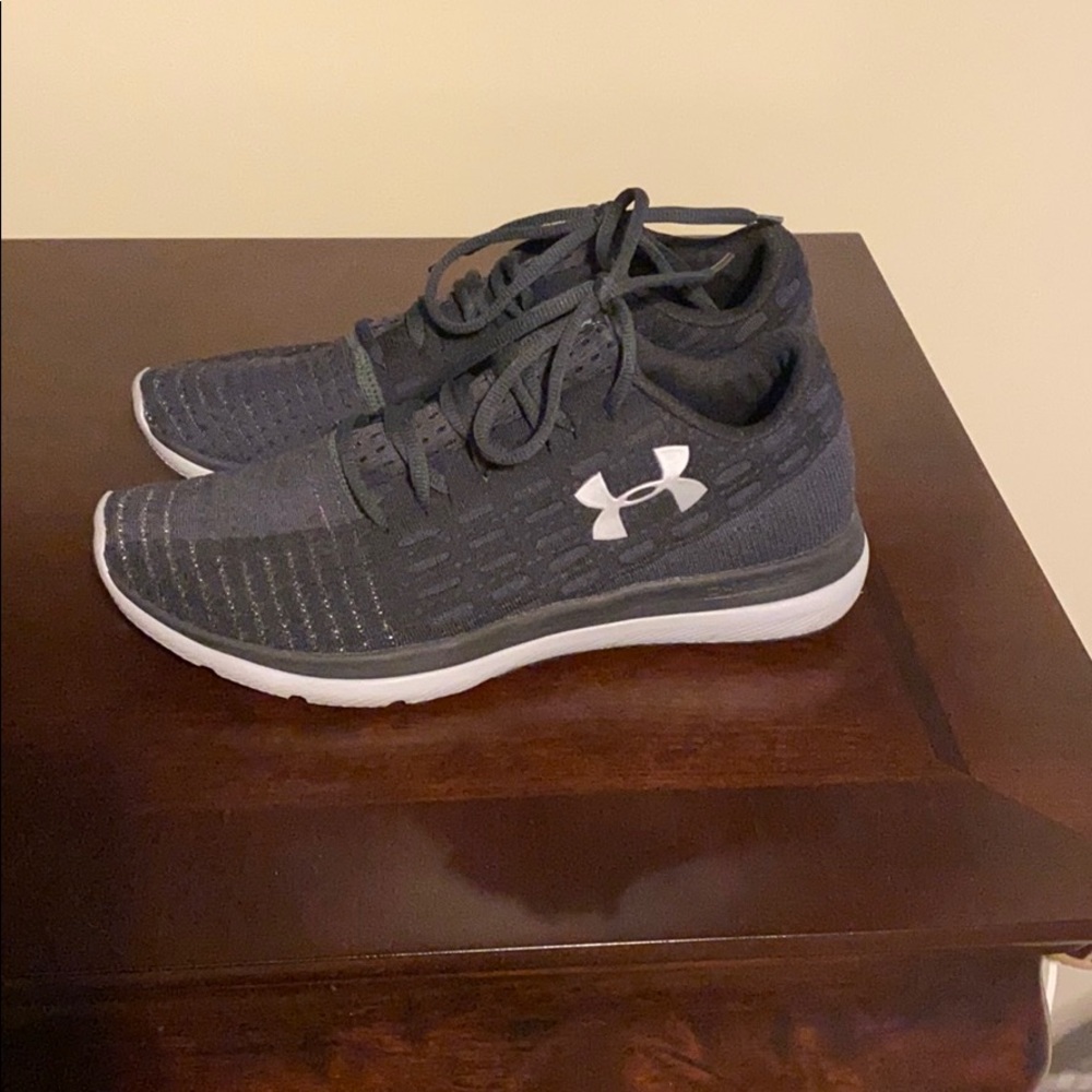 Under armour tennis shoes